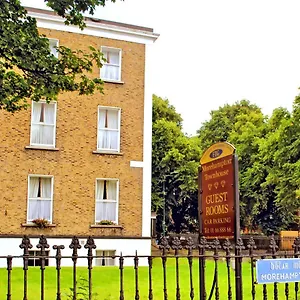3* Szálloda Morehampton Townhouse