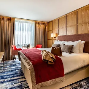 Skylon Hotel