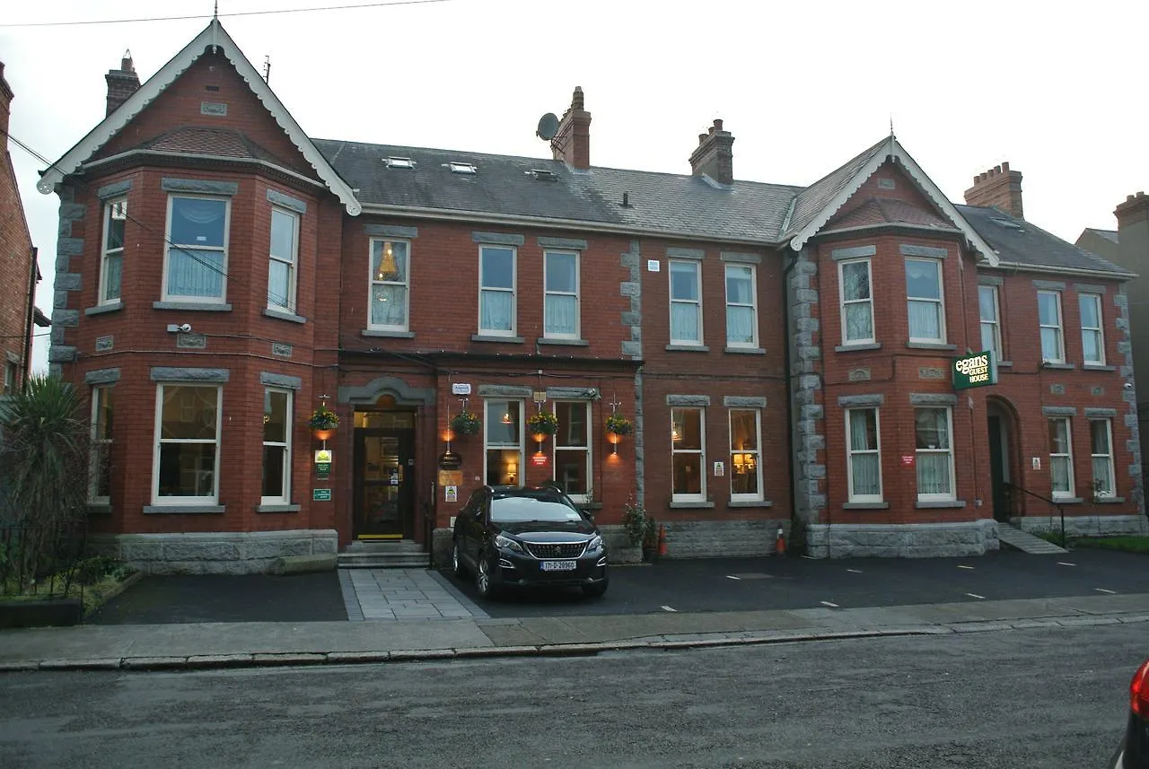 *** Guest house Egans House Hotel Dublin Ireland